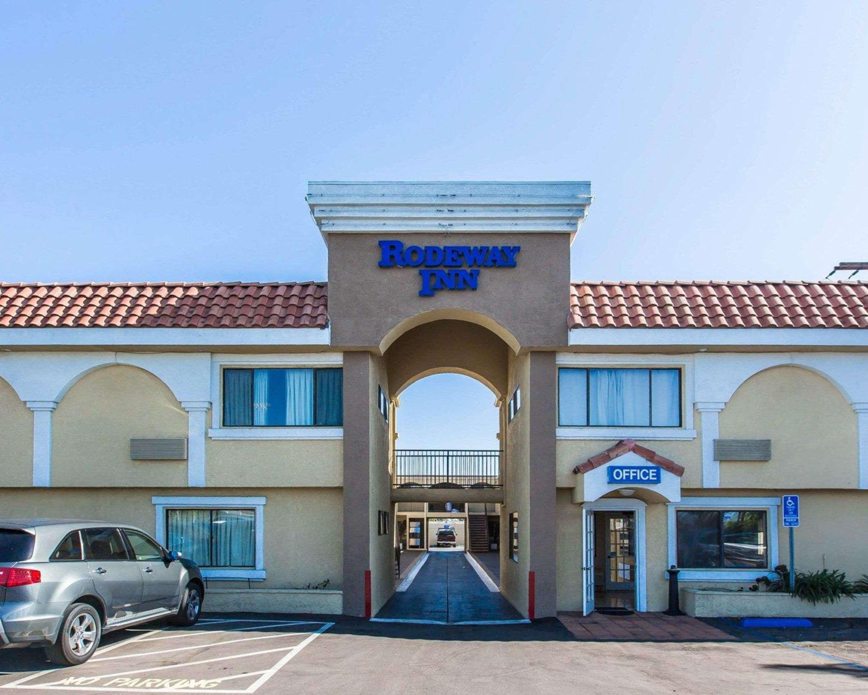Rodeway Inn & Suites Inglewood Extérieur photo
