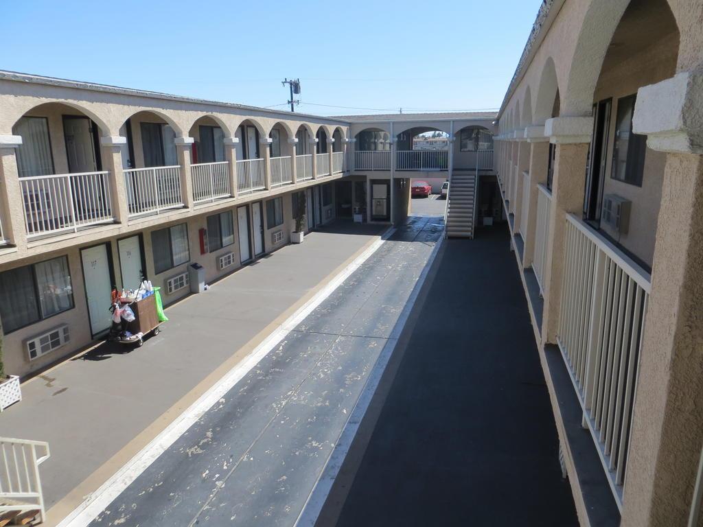 Rodeway Inn & Suites Inglewood Extérieur photo