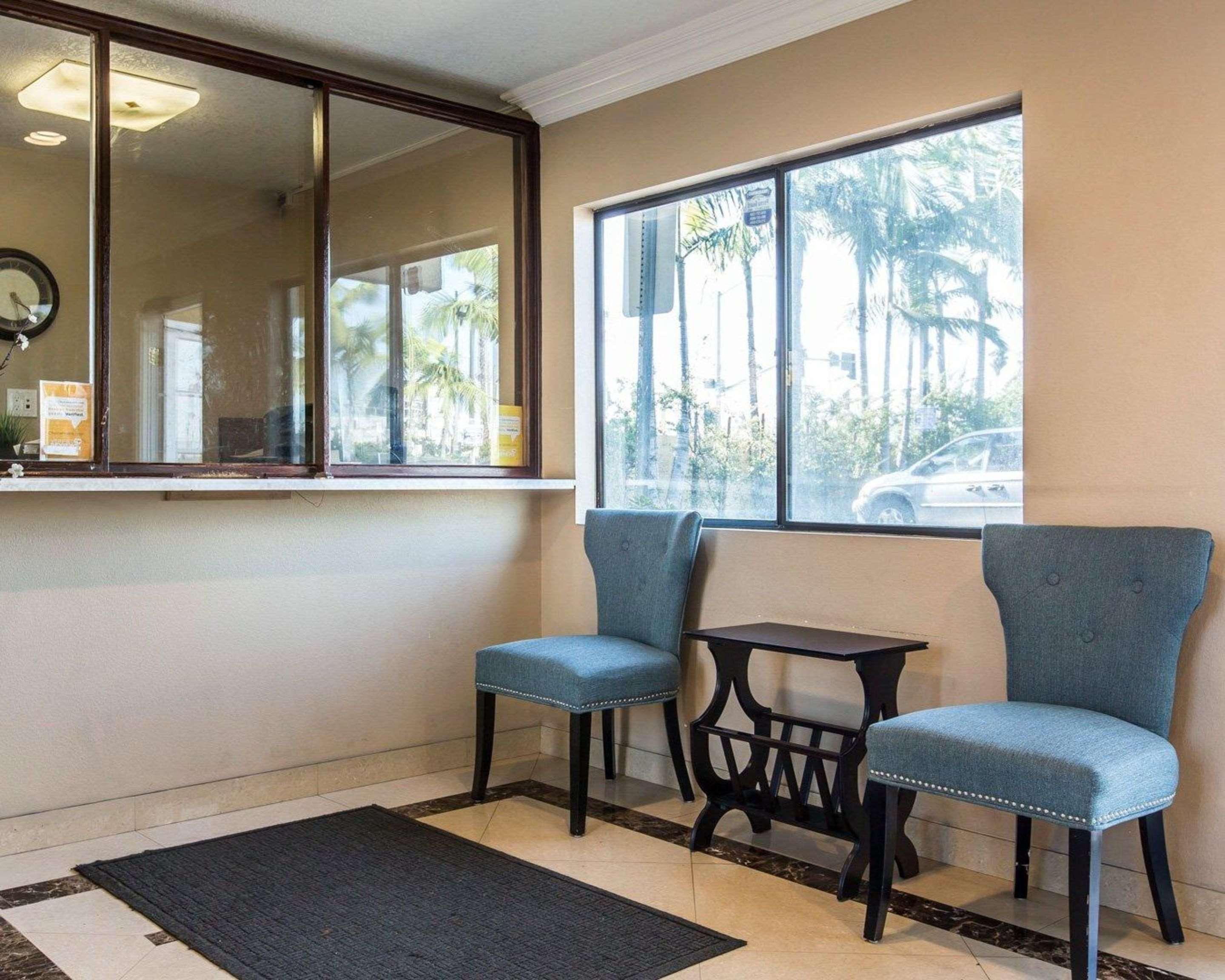Rodeway Inn & Suites Inglewood Extérieur photo