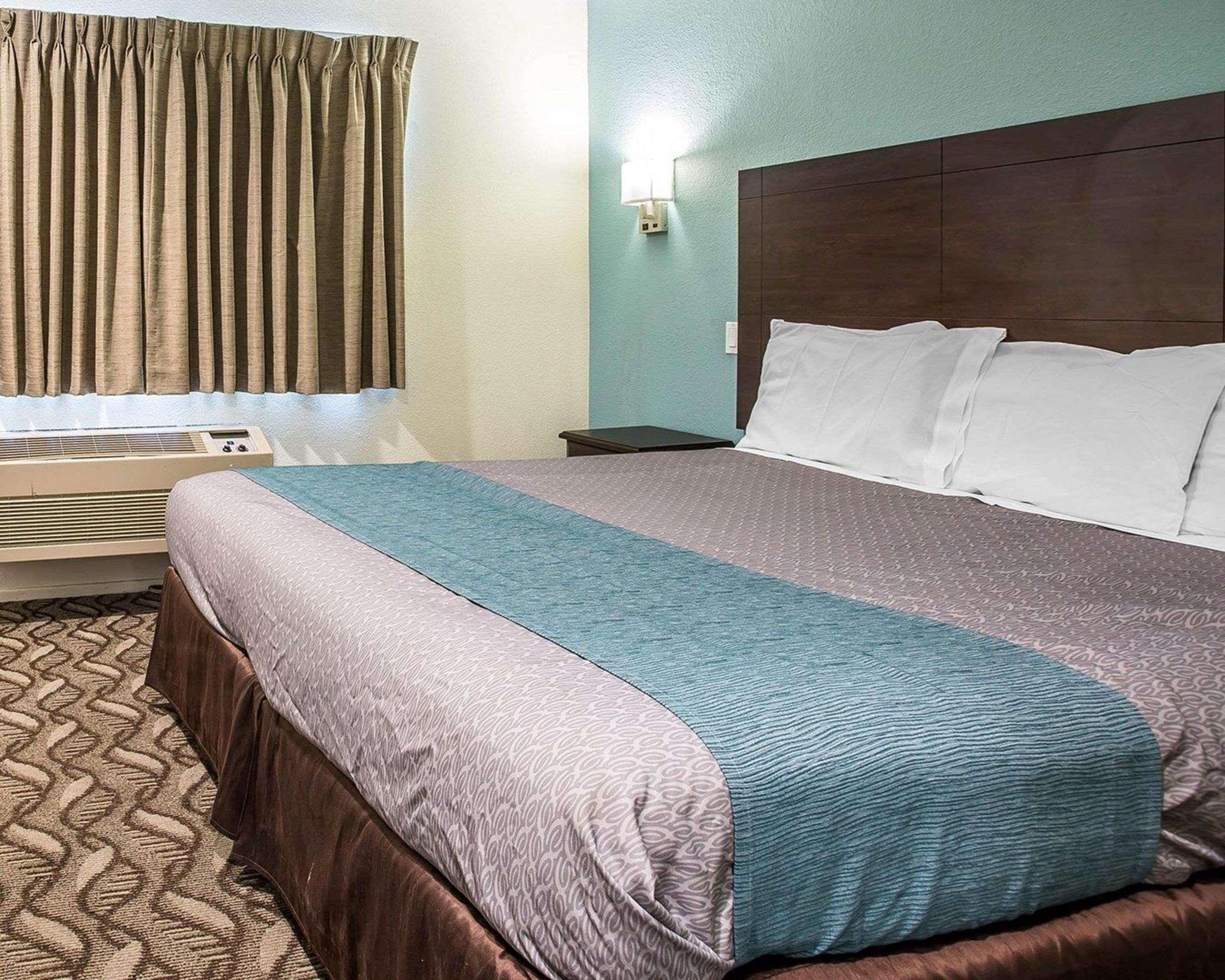Rodeway Inn & Suites Inglewood Extérieur photo